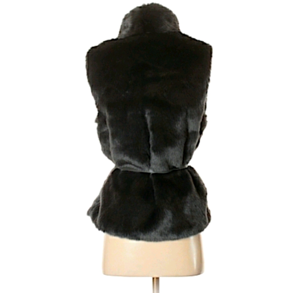 Ann Taylor Loft Faux Fur Sleeveless Vest. - Picture 4 of 4
